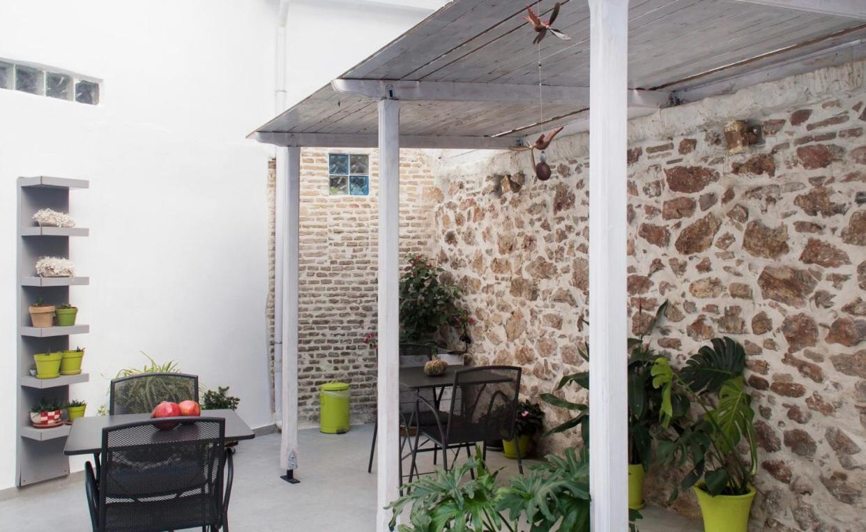 A Litte Taste Of Home Guest House Athens Exterior photo