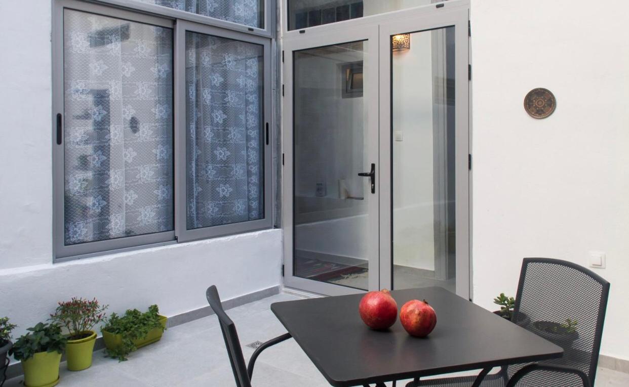 A Litte Taste Of Home Guest House Athens Exterior photo