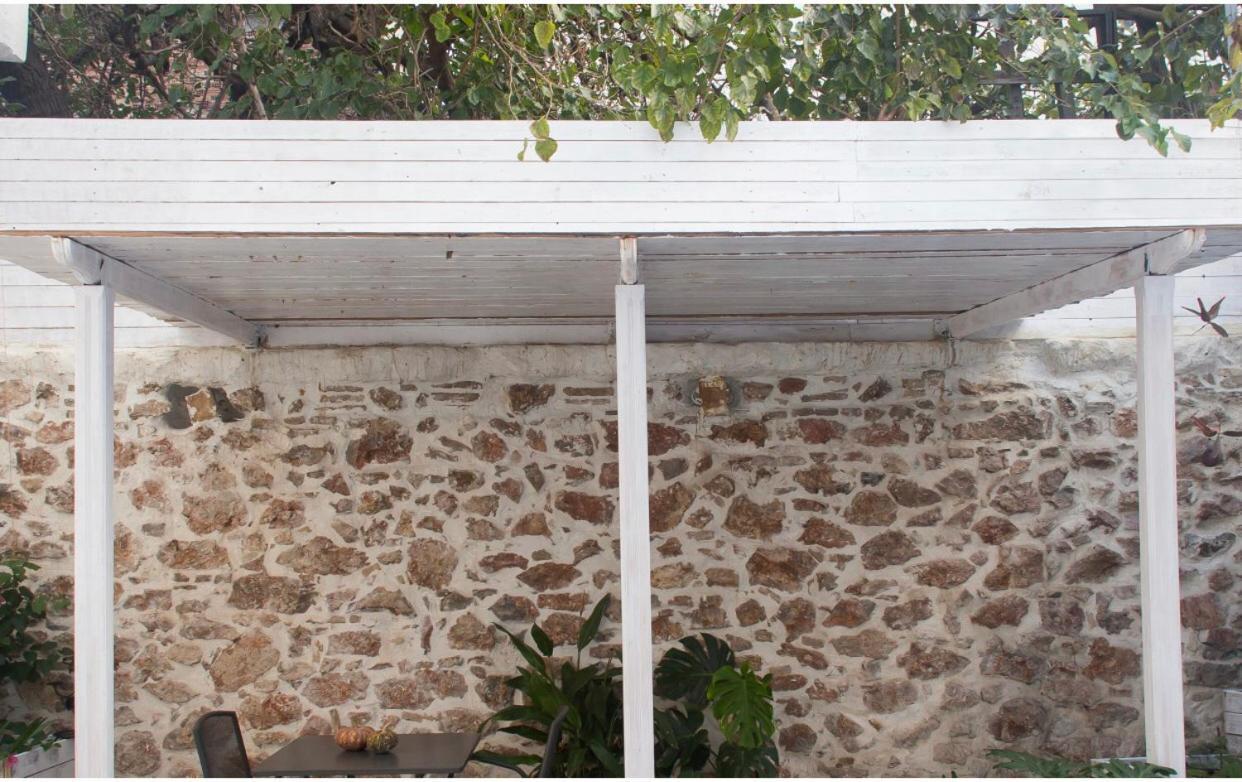 A Litte Taste Of Home Guest House Athens Exterior photo